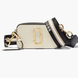 SOLD! Marc Jacobs The Snapshot